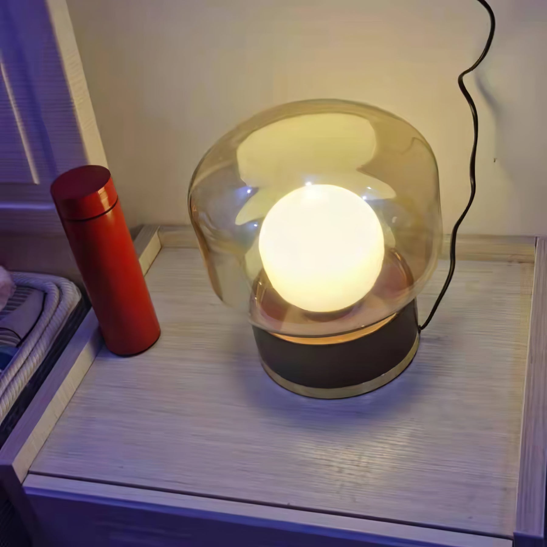 Lampe de Table Géométrique - Lumière Chaude et Accueillante
