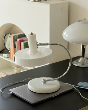 Lampe de Bureau Moderne et Élégante - Éclairage Fiable et Atmosphère Accueillante