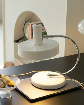 Lampe de Bureau Moderne et Élégante - Éclairage Fiable et Atmosphère Accueillante