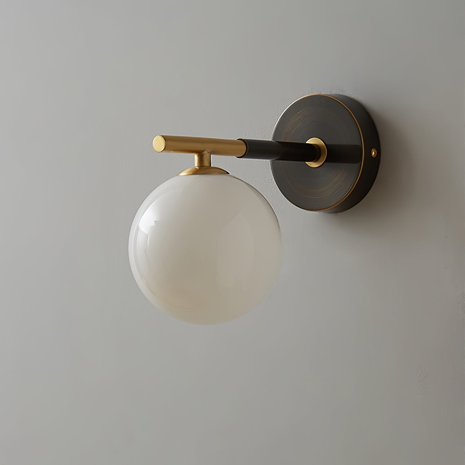 Applique Murale en Or Design Élégant - Luxe Mondial et Éclairage LED Durable
