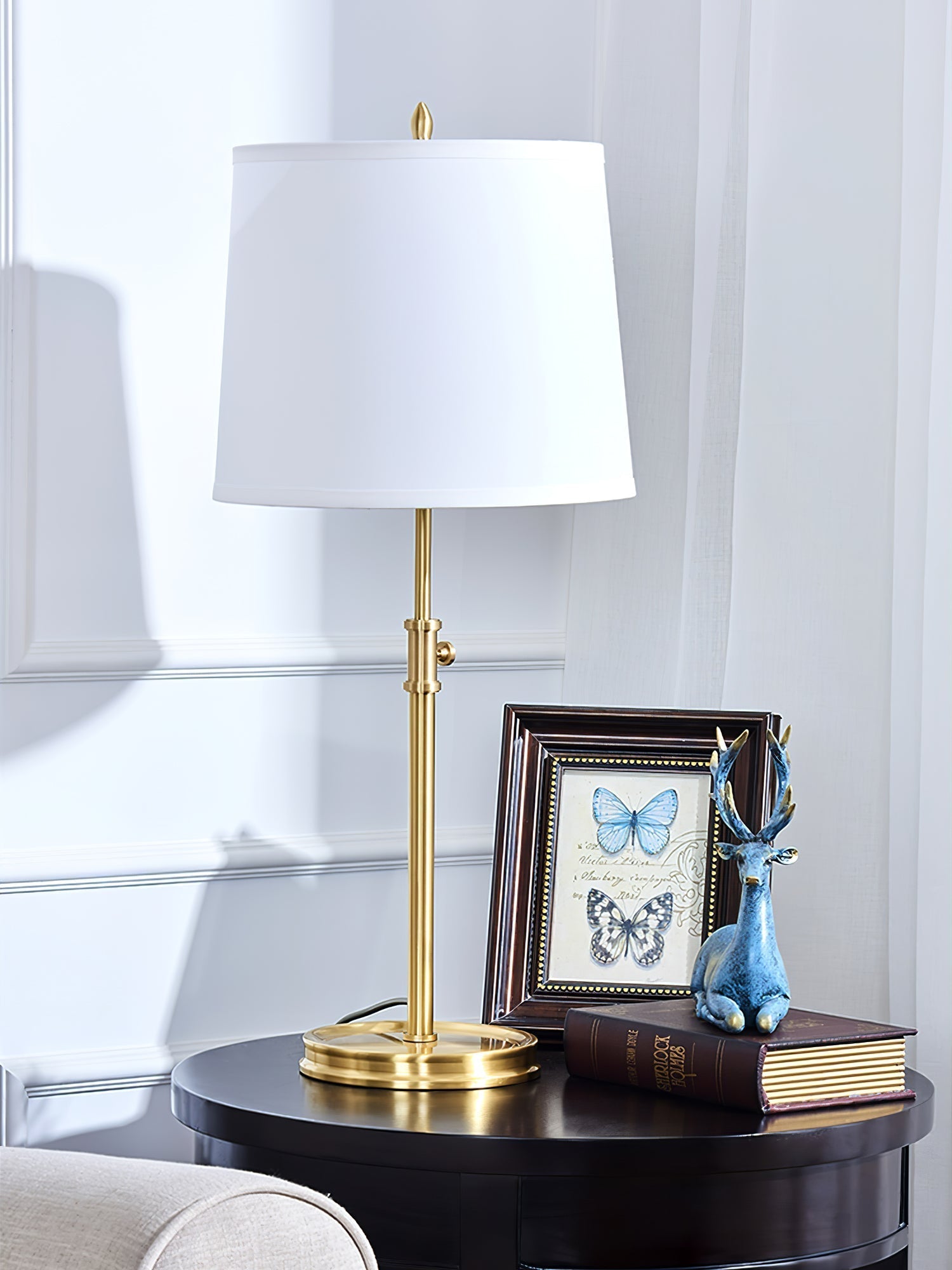 Lampe de Table en Laiton - Élégance et Design Polyvalent