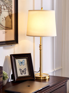 Lampe de Table en Laiton - Élégance et Design Polyvalent