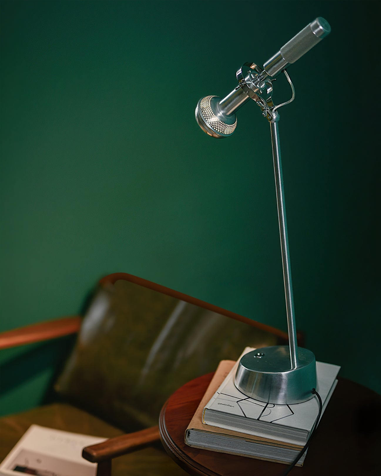 Lampe de Table Industrielle en Métal - Design Élégant et Polyvalent