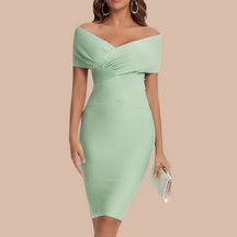 Robe de Cocktail Épaules Dégagées - Élégante en Polyester avec Décolleté en V