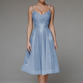 Robe de Soirée à Dos Ouvert - Motif Géométrique Élégant pour Invités