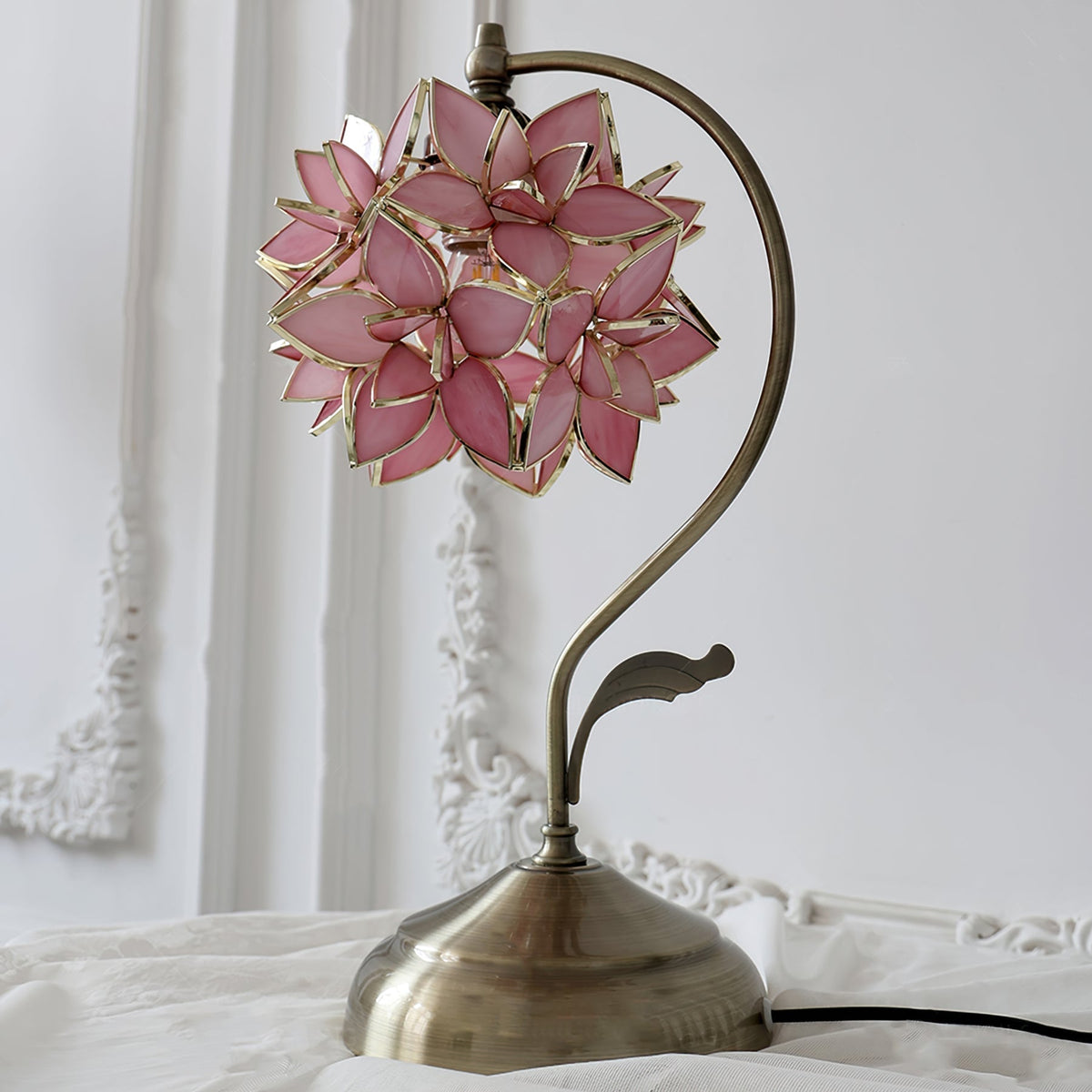 Lampe de Table en Verre Soufflé - Élégance et Chaleur pour Votre Intérieur