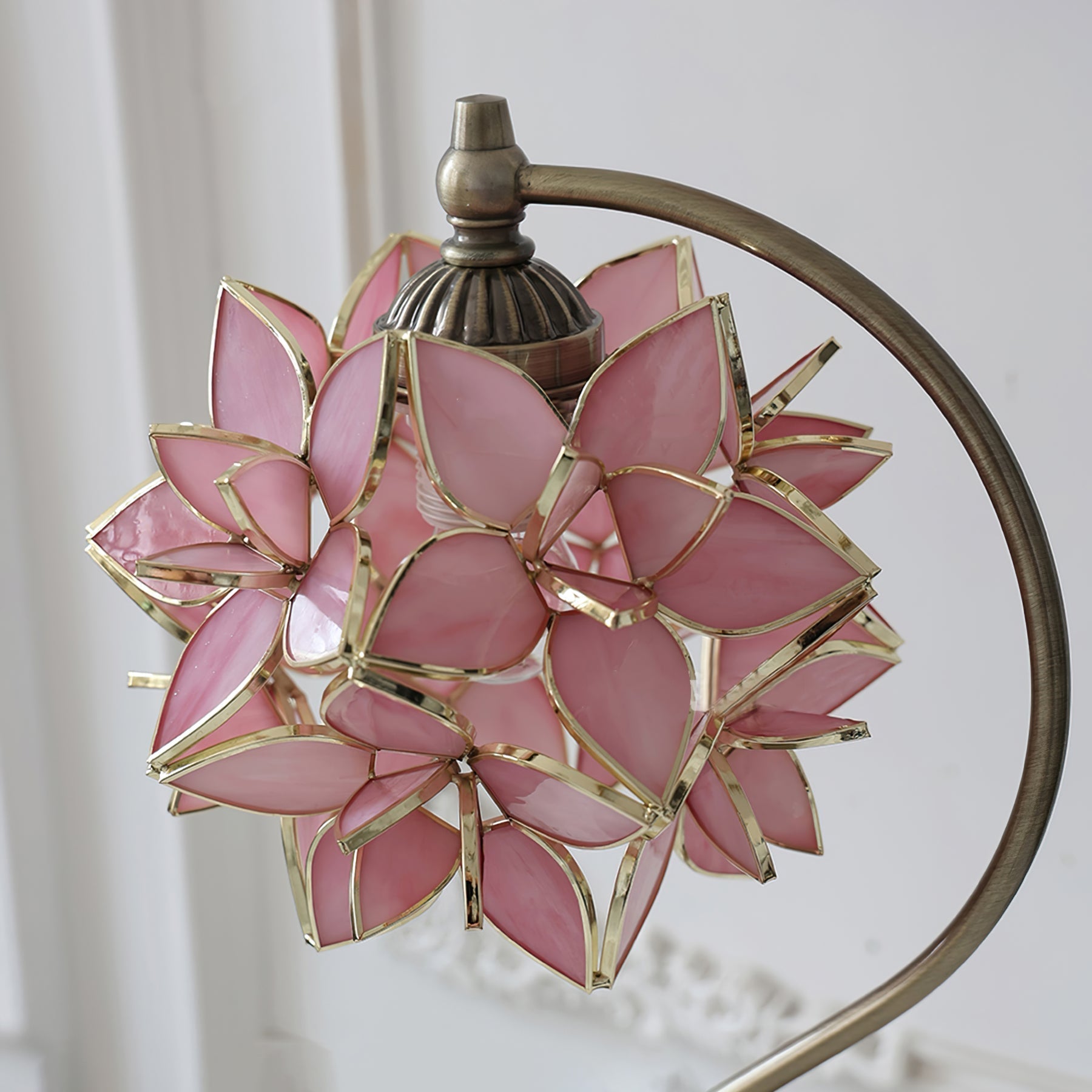 Lampe de Table en Verre Soufflé - Élégance et Chaleur pour Votre Intérieur