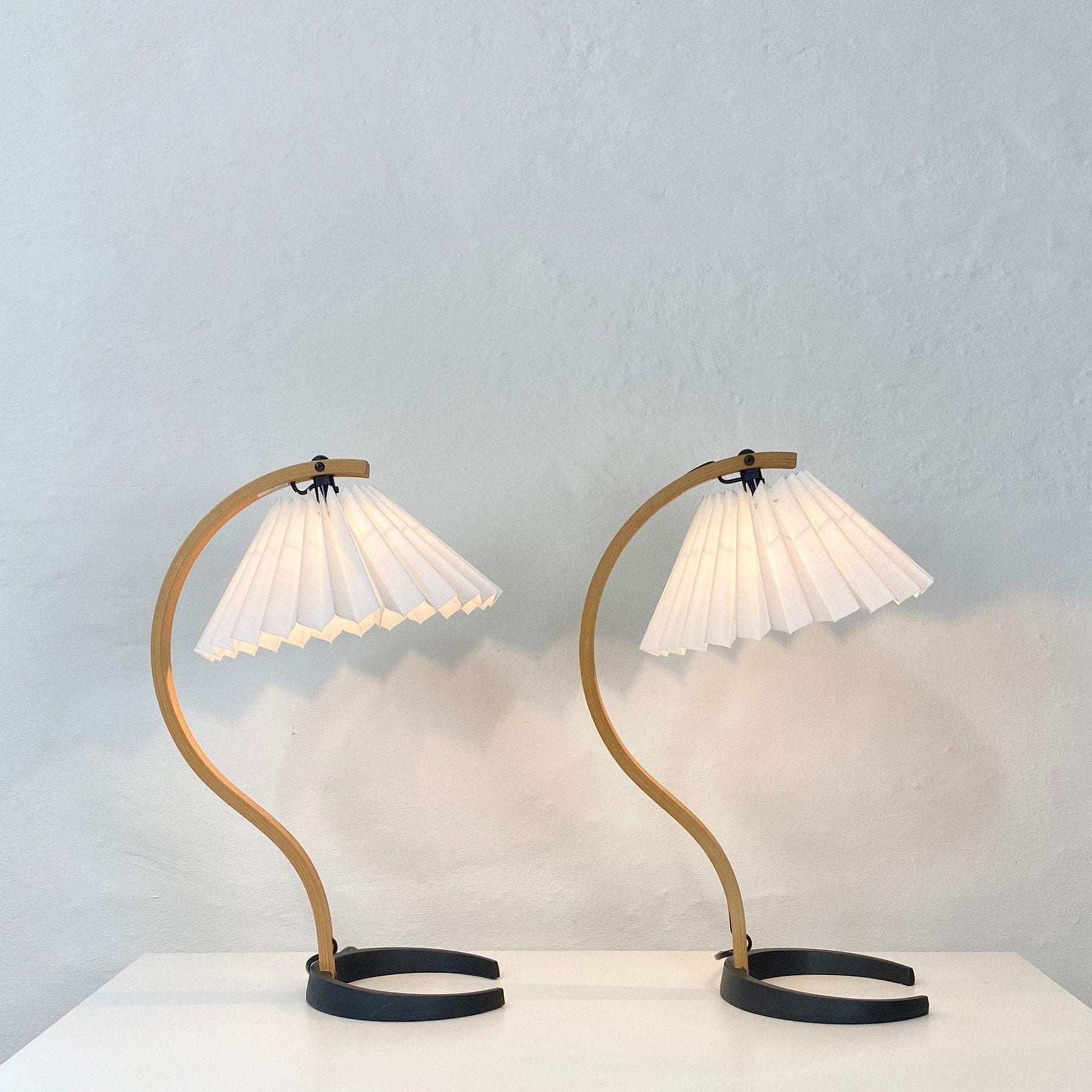 Lampe de Table en Bois Naturel - Éclairage Élégant et Ambiance Cosy