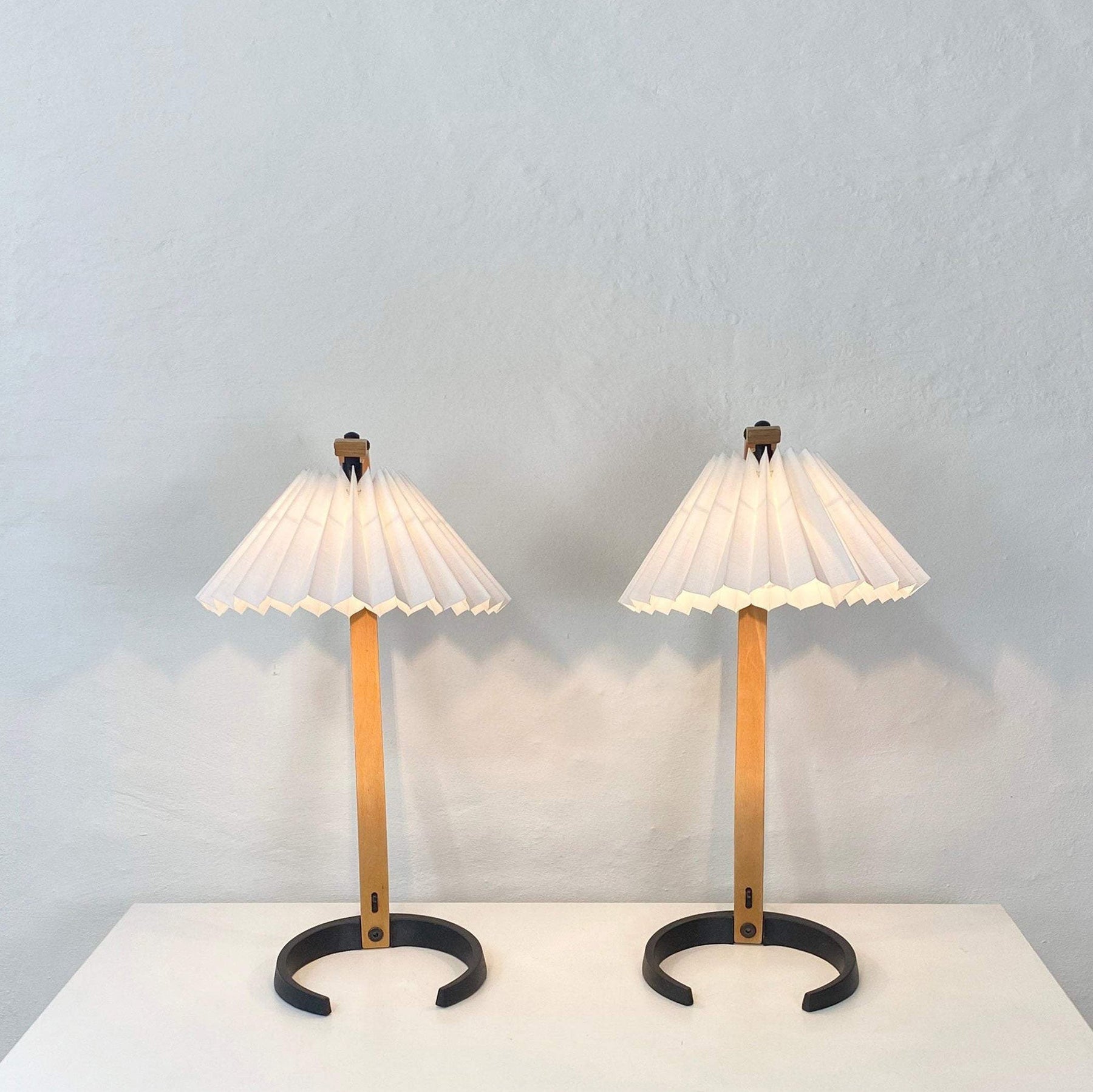 Lampe de Table en Bois Naturel - Éclairage Élégant et Ambiance Cosy