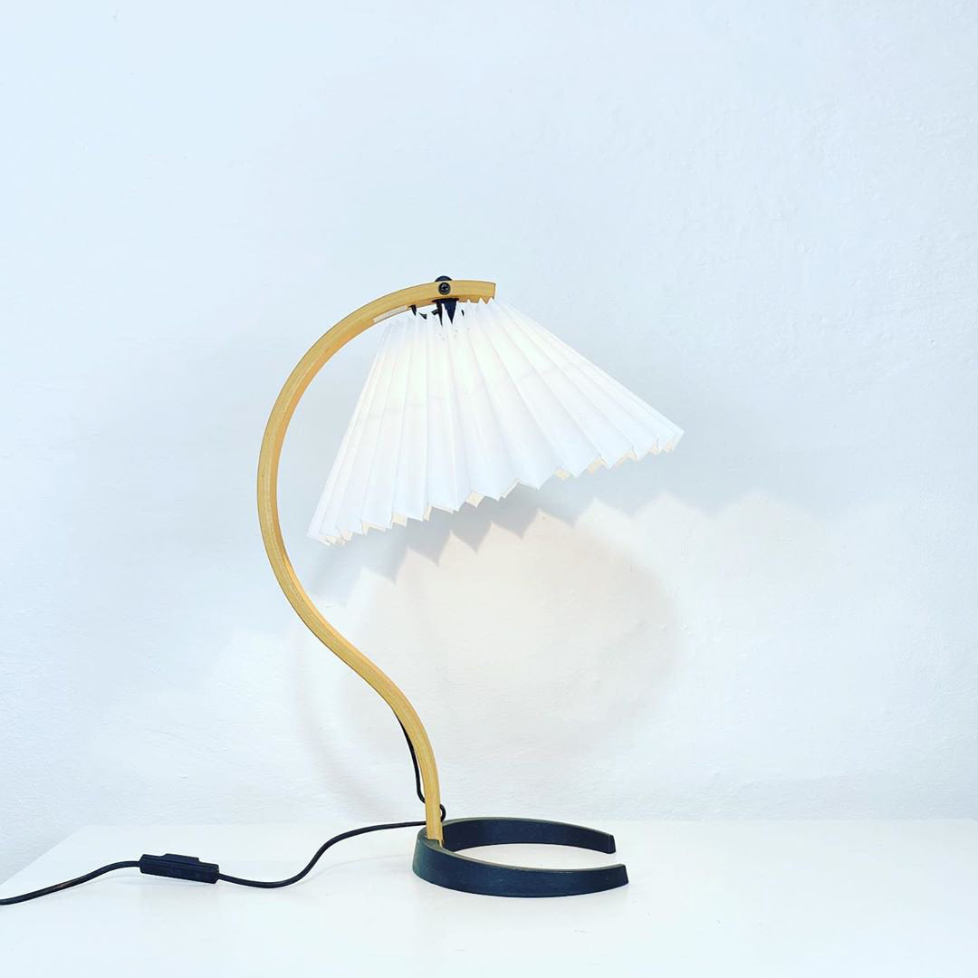 Lampe de Table en Bois Naturel - Éclairage Élégant et Ambiance Cosy