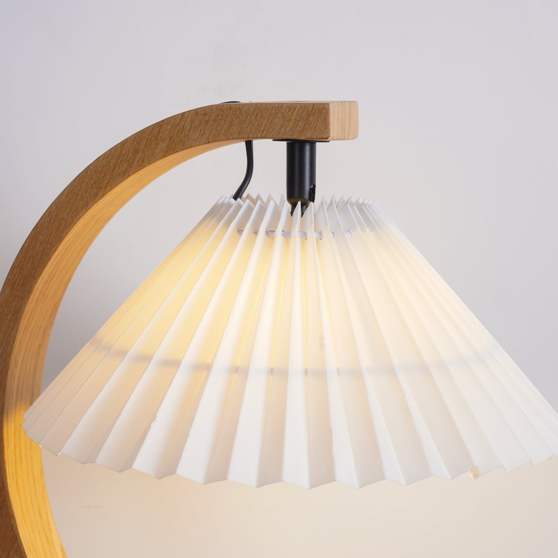 Lampe de Table en Bois Naturel - Éclairage Élégant et Ambiance Cosy