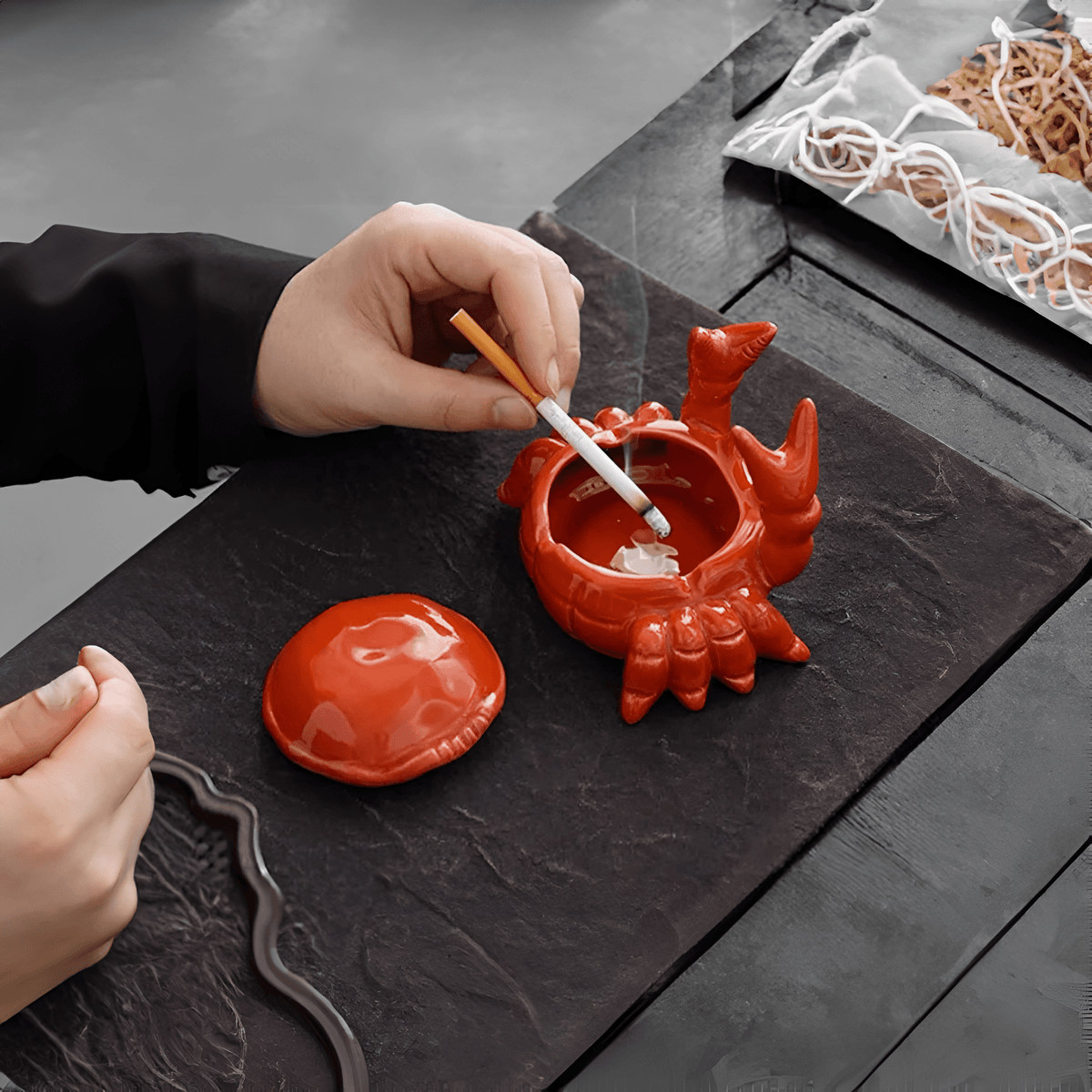 Cendrier en Céramique Design Crabe - Élégance et Fonctionnalité pour Décoration