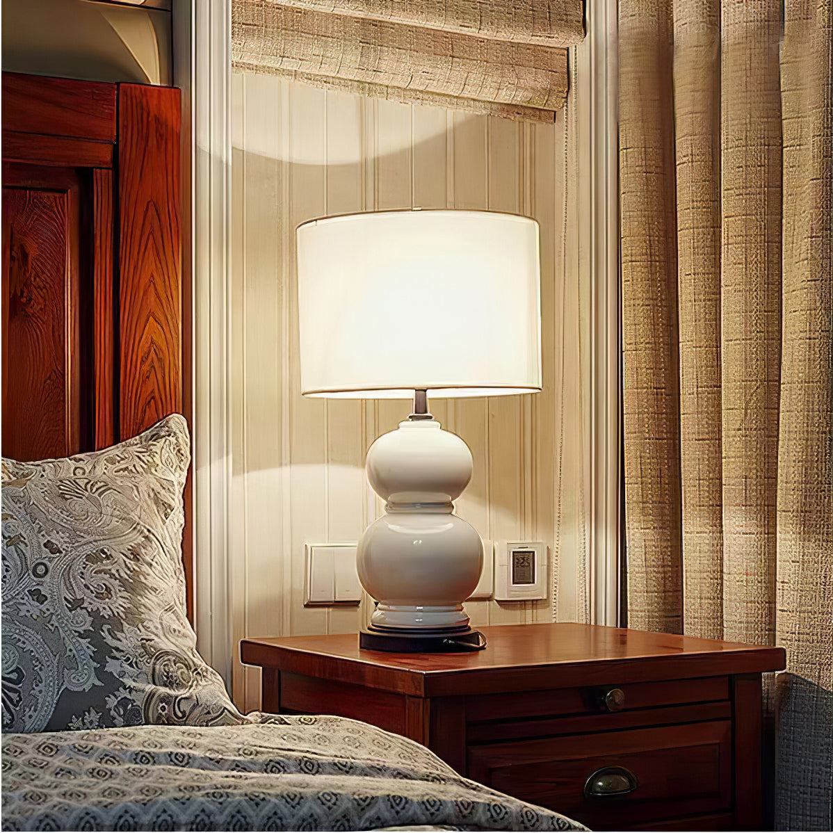 Lampe de Table en Céramique - Éclairage Réglable et Design Élégant