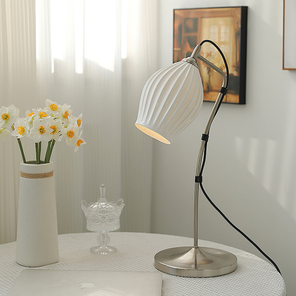 Lampe de Table en Céramique - Élégante et Sculpturale avec Texture Rainurée