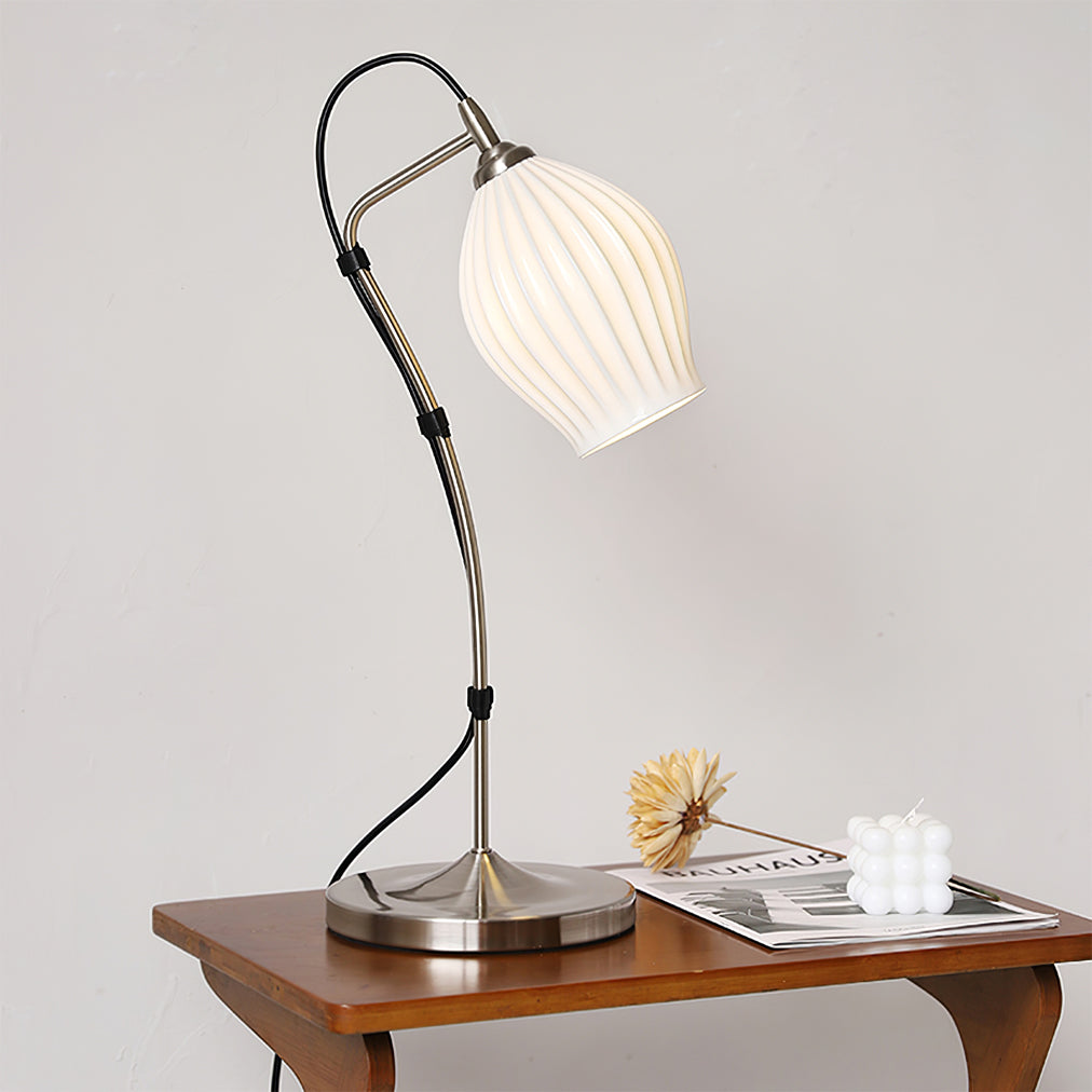 Lampe de Table en Céramique - Élégante et Sculpturale avec Texture Rainurée