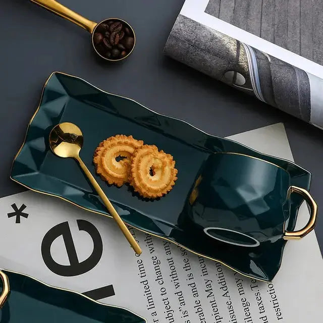 Tasses à Café en Céramique - Élégantes avec Détails Dorés