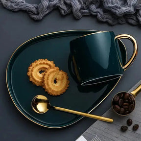 Tasses à Café en Céramique - Élégantes avec Détails Dorés