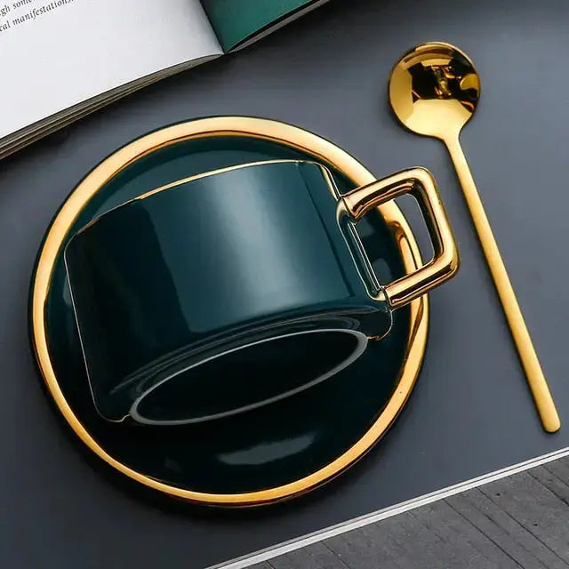 Tasses à Café en Céramique - Élégantes avec Détails Dorés