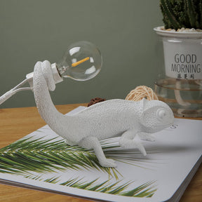 Lampe de Table Caméléon en Résine - Design Unique et Éclairage Chaleureux
