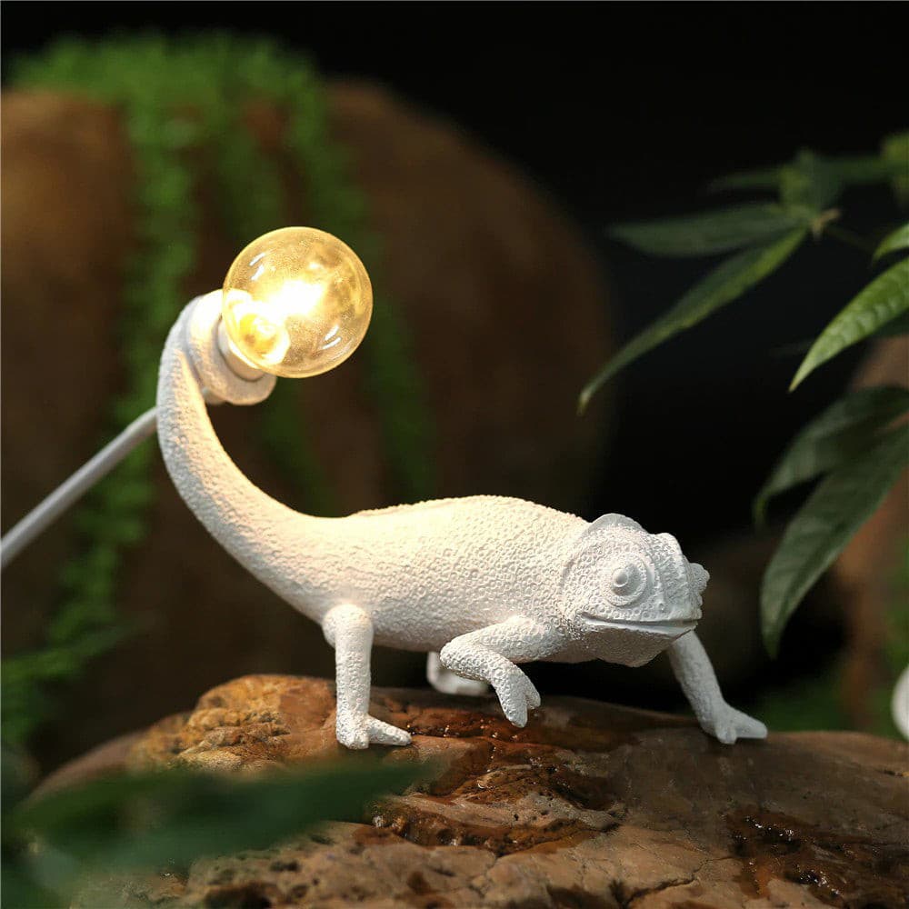 Lampe de Table Caméléon en Résine - Design Unique et Éclairage Chaleureux
