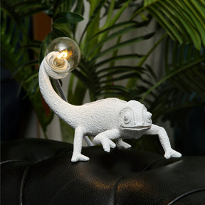 Lampe de Table Caméléon en Résine - Design Unique et Éclairage Chaleureux
