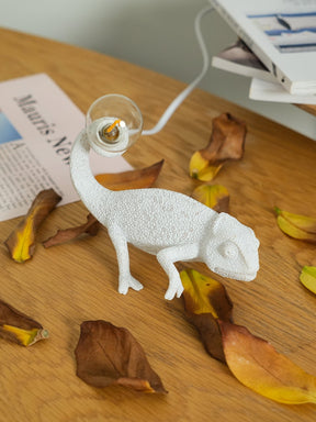 Lampe de Table Caméléon en Résine - Design Unique et Éclairage Chaleureux