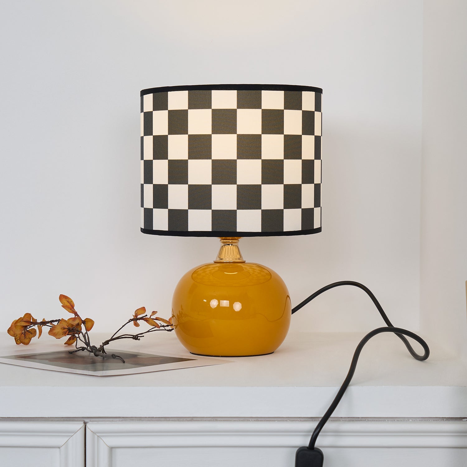 Lampe de Table Géométrique Élégante - Design Unique en Damier et Verre Transparent