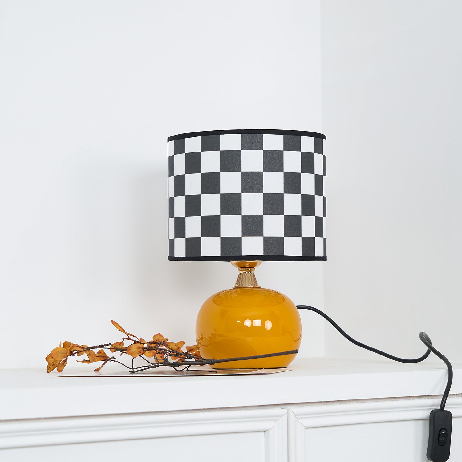 Lampe de Table Géométrique Élégante - Design Unique en Damier et Verre Transparent