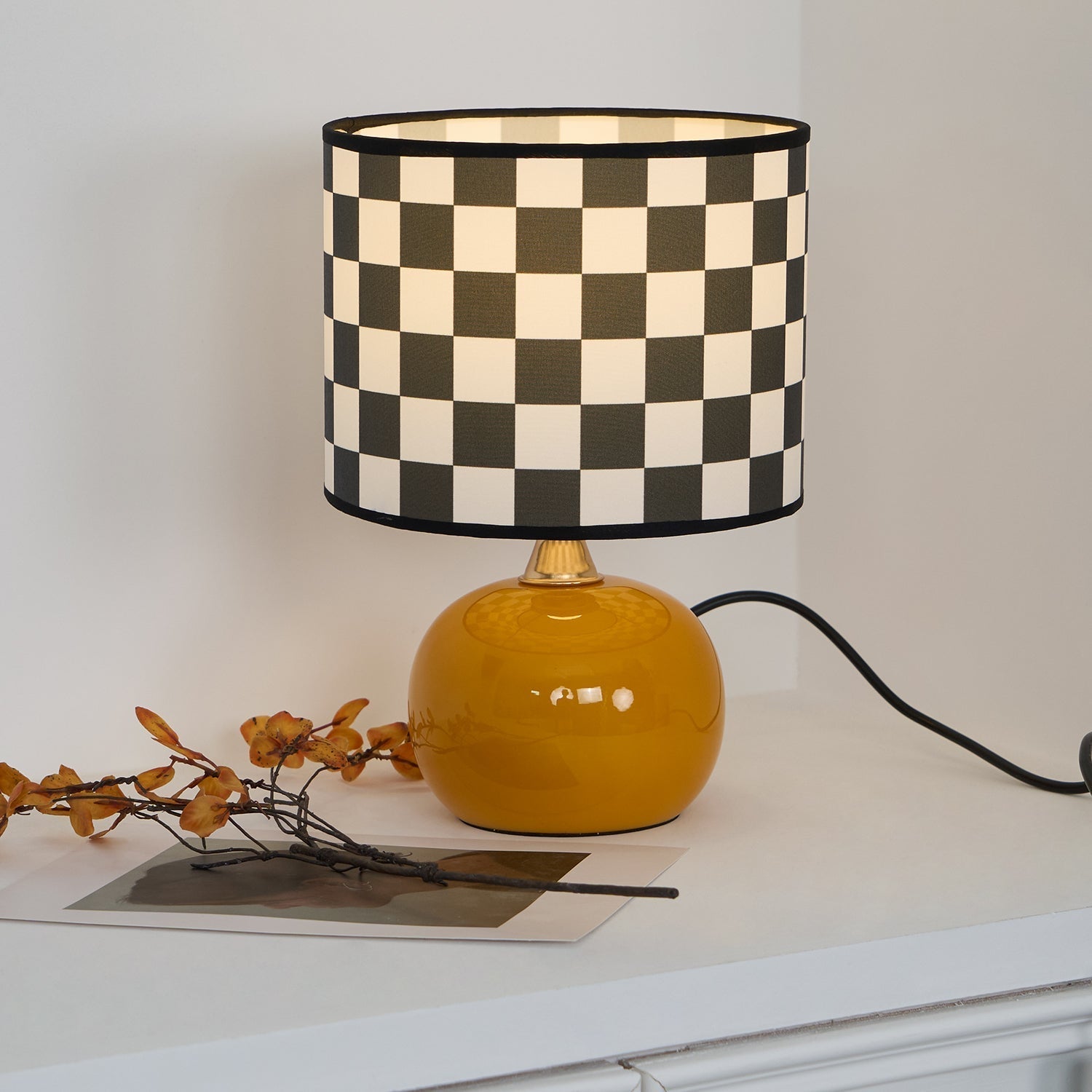Lampe de Table Géométrique Élégante - Design Unique en Damier et Verre Transparent