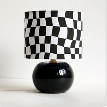 Lampe de Table Géométrique Élégante - Design Unique en Damier et Verre Transparent
