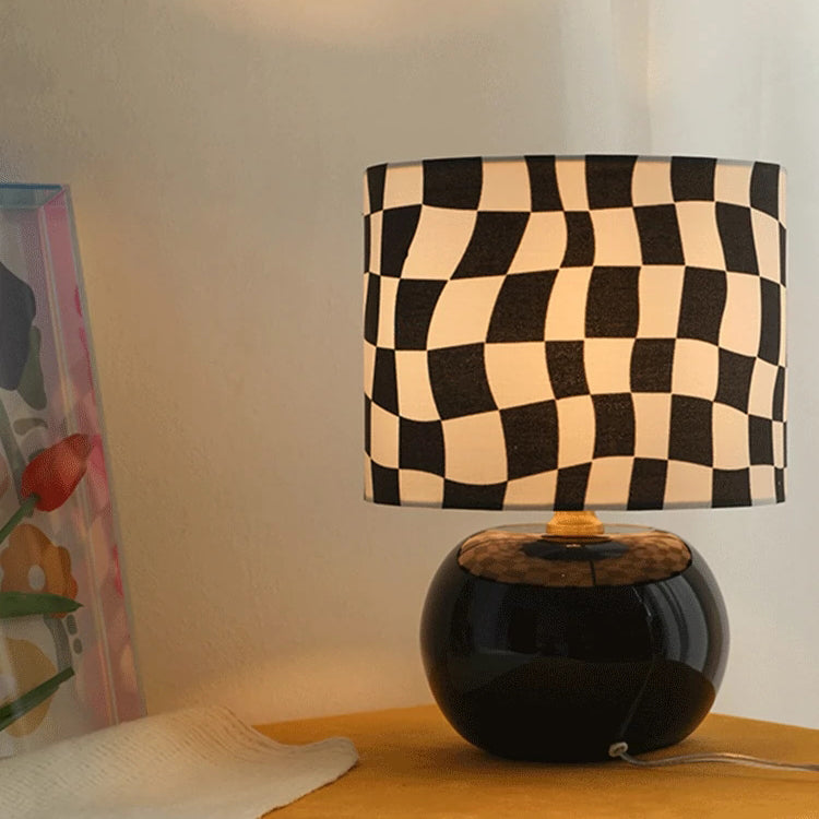 Lampe de Table Géométrique Élégante - Design Unique en Damier et Verre Transparent