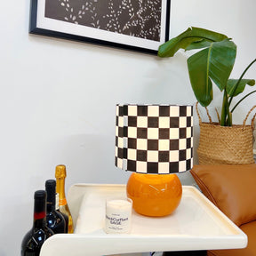 Lampe de Table Géométrique Élégante - Design Unique en Damier et Verre Transparent