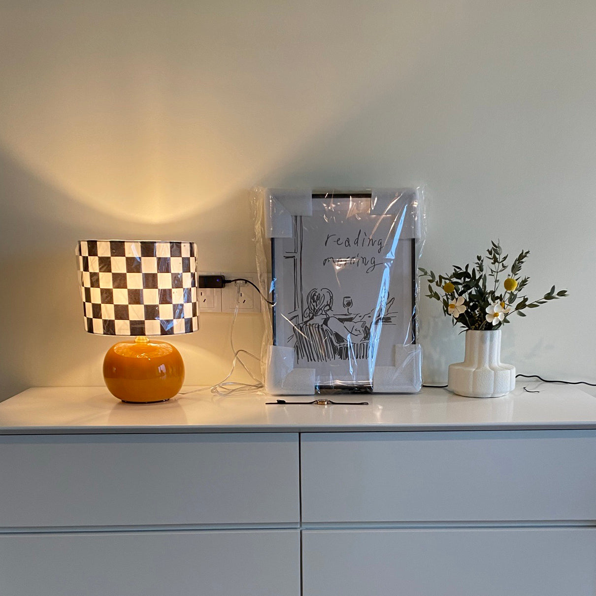 Lampe de Table Géométrique Élégante - Design Unique en Damier et Verre Transparent
