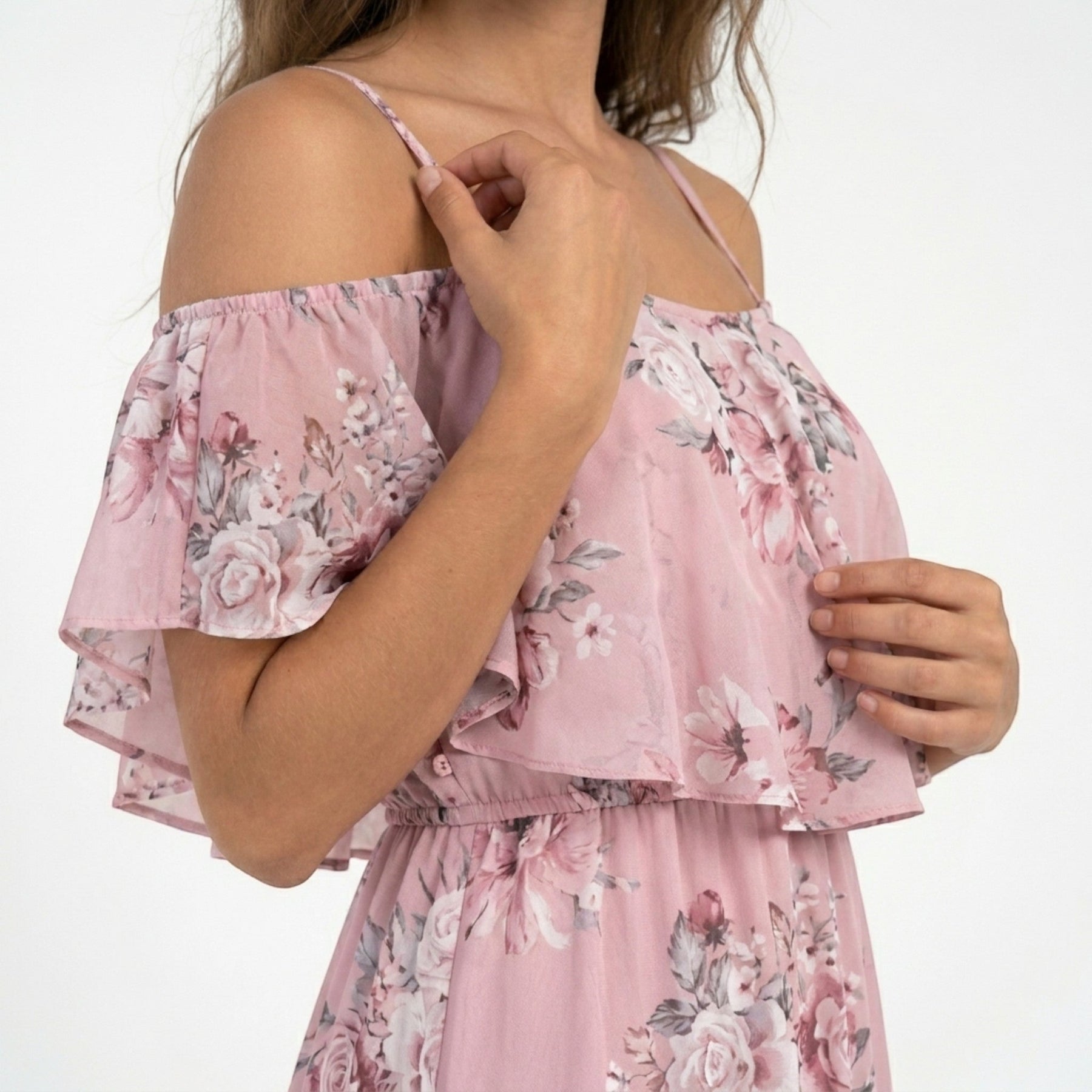 Robe mini en mousseline florale épaules dénudées volants superposés été femme