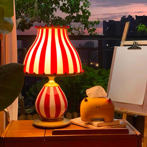 Lampe de Table Cirque Vintage - Éclat Énergique et Élégance Intemporelle