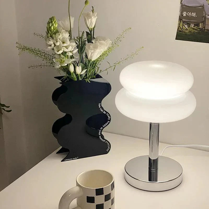 Lampe de Table en Verre - Design Épuré et Élégant