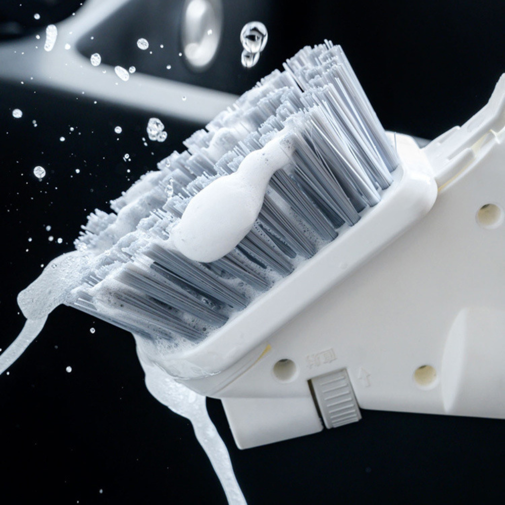 Éponge de Nettoyage pour Salle de Bain - Ergonomique et Efficace avec Distributeur de Savon