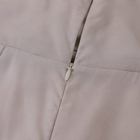 Robe Midi Élégante avec Fente Haute - Silhouette Flatteuse et Confortable
