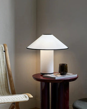 Lampe de Table Élégante et Moderne - Éclairage Chaud et Ambiance Luxueuse