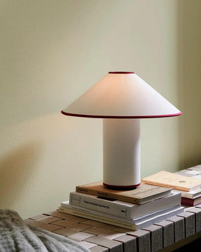 Lampe de Table Élégante et Moderne - Éclairage Chaud et Ambiance Luxueuse