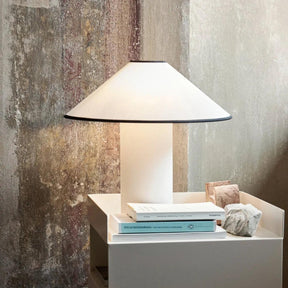 Lampe de Table Élégante et Moderne - Éclairage Chaud et Ambiance Luxueuse