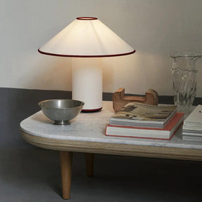 Lampe de Table Élégante et Moderne - Éclairage Chaud et Ambiance Luxueuse