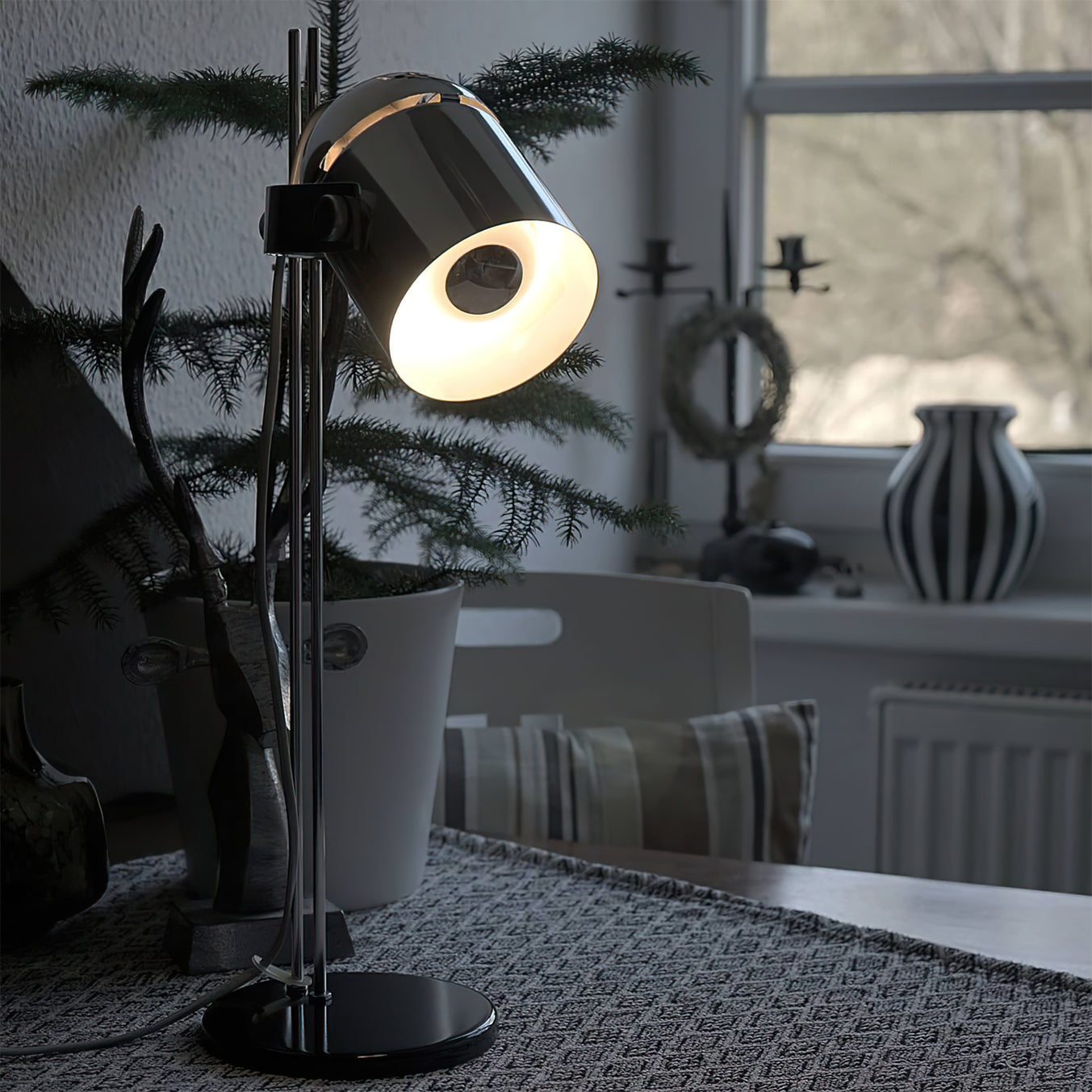 Lampe de Table Flexible - Design Épuré et Lumière Ambiante