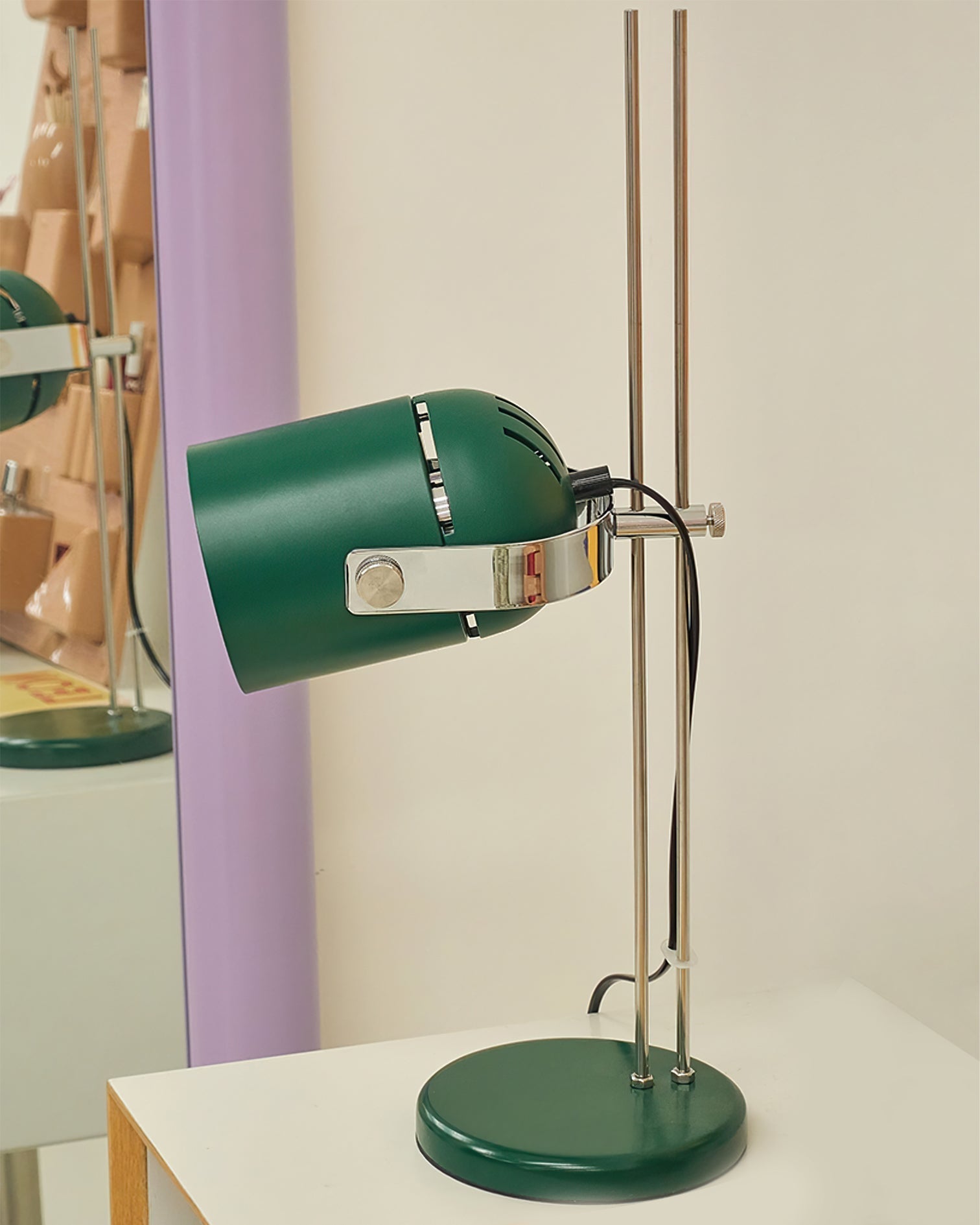 Lampe de Table Flexible - Design Épuré et Lumière Ambiante