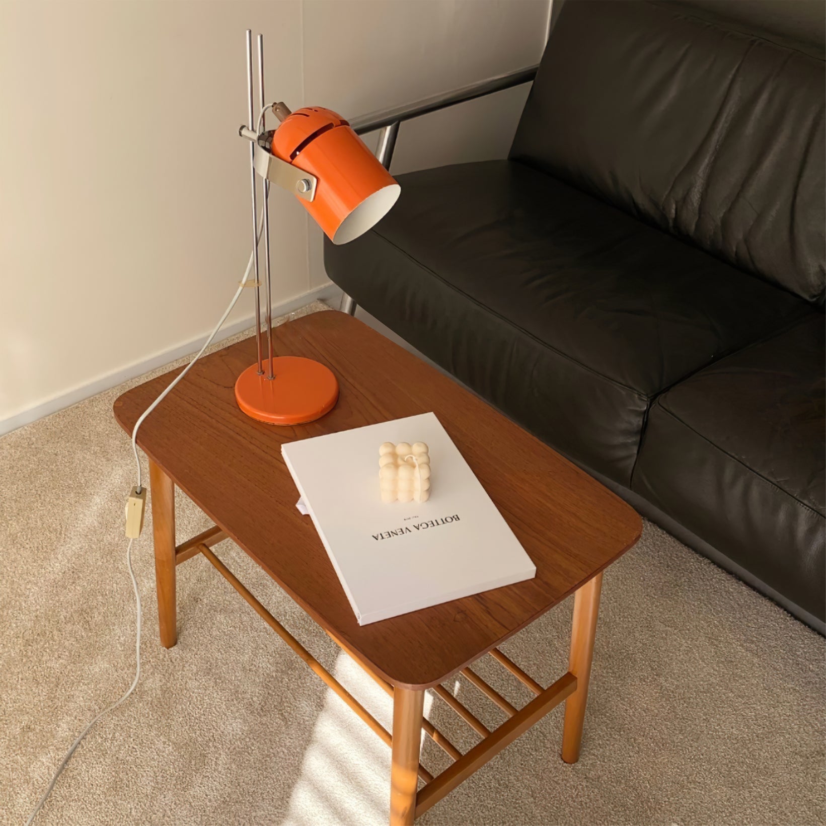 Lampe de Table Flexible - Design Épuré et Lumière Ambiante