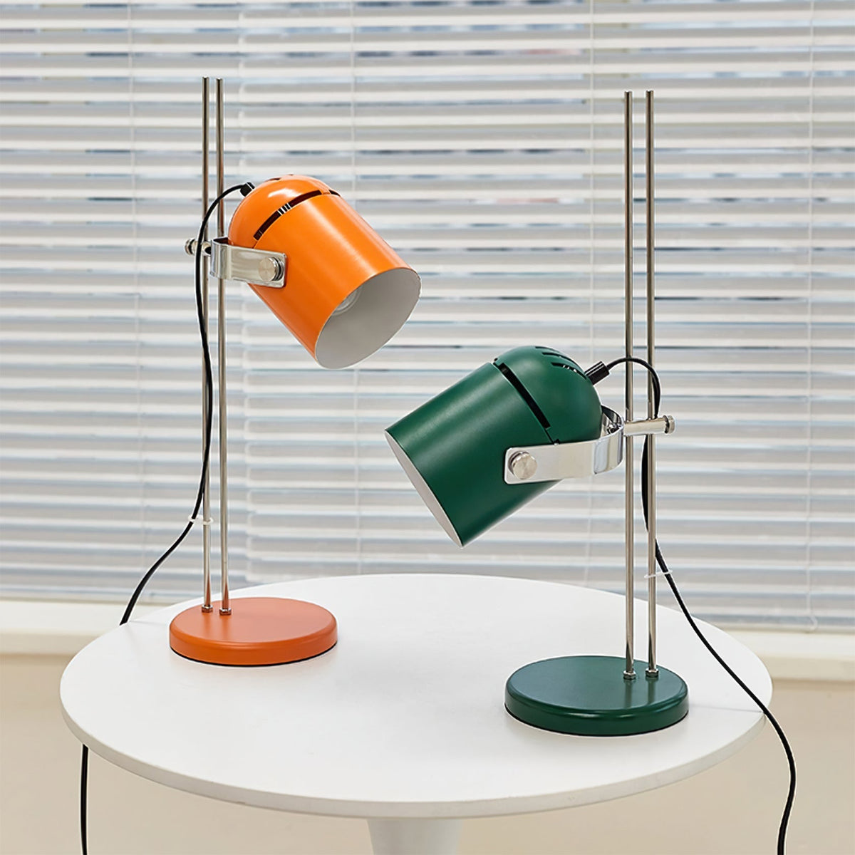 Lampe de Table Flexible - Design Épuré et Lumière Ambiante