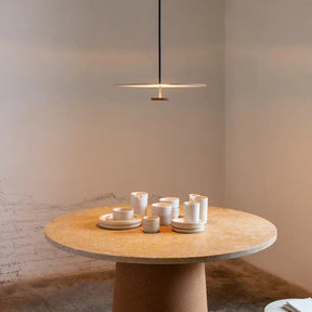 Lampe de Plafond Contemporaine - Élégance Minimaliste pour Intérieurs Modernes