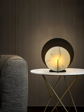 Lampe en Albâtre Élégante - Éclairage Subtil et Touche de Luxe