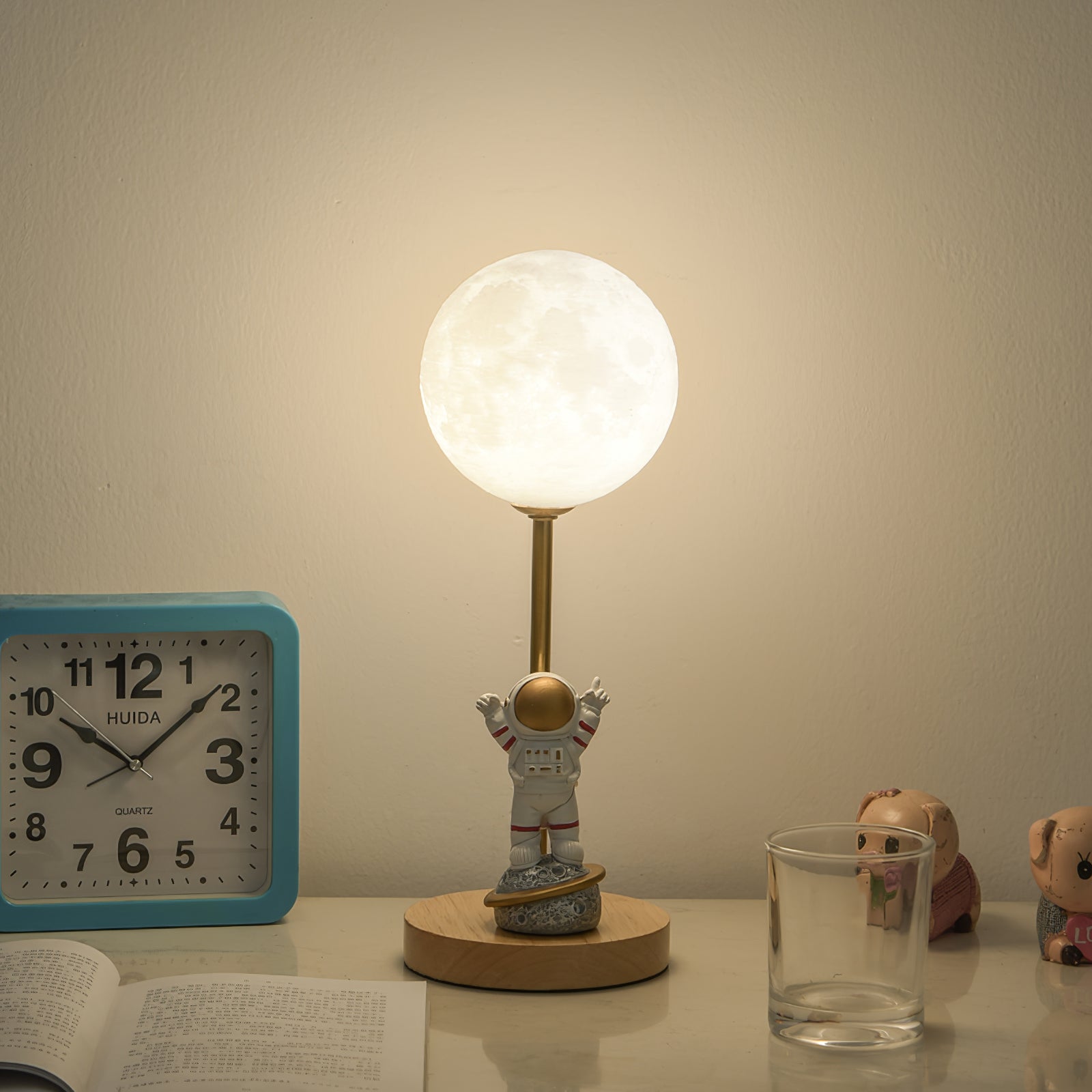 Lampe de Table en Forme de Lune - Design Unique avec Éclairage LED