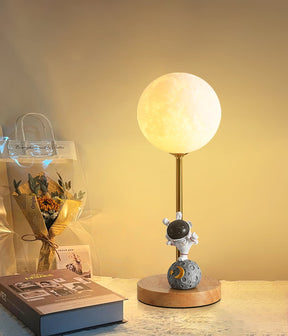Lampe de Table en Forme de Lune - Design Unique avec Éclairage LED